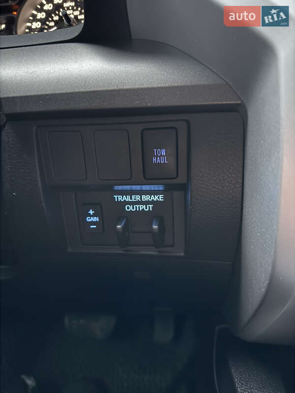 Пікап Toyota Tundra 2020 в Рахові
