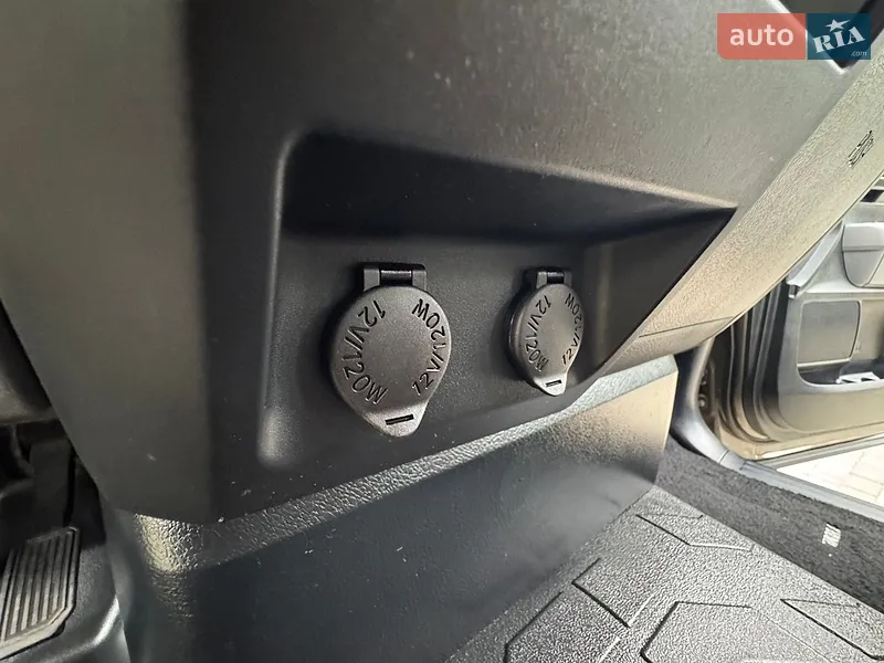 Toyota Tundra 2012 VIN 5TFUW5F19CX267128 фото оголошення 18 з 94