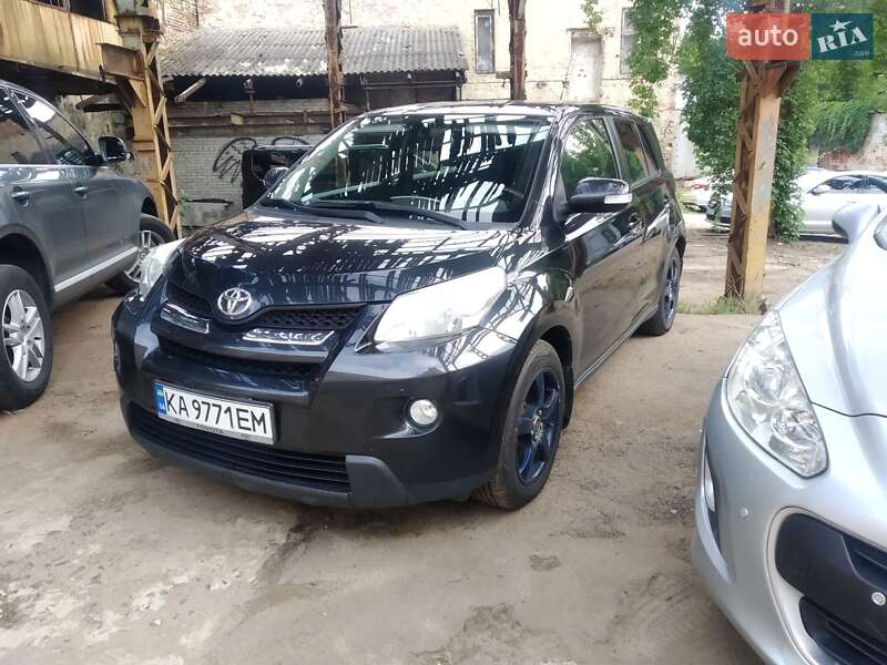 Внедорожник / Кроссовер Toyota Urban Cruiser 2009 в Львове