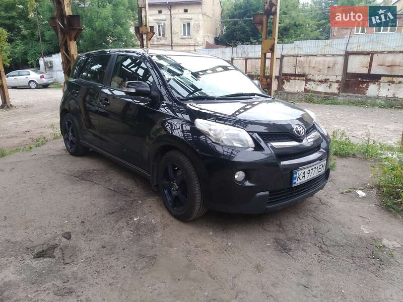 Toyota Urban Cruiser 2009