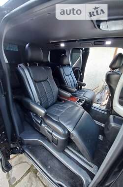 Мінівен Toyota Vellfire 2010 в Києві