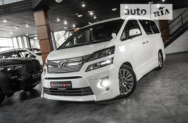 Мінівен Toyota Vellfire 2014 в Одесі