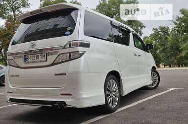 Мінівен Toyota Vellfire 2013 в Одесі