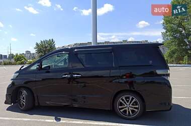 Мінівен Toyota Vellfire 2010 в Києві