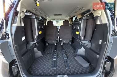 Минивэн Toyota Vellfire 2011 в 