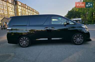 Минивэн Toyota Vellfire 2012 в 