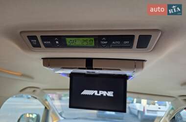 Минивэн Toyota Vellfire 2012 в 