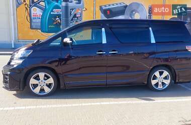 Мінівен Toyota Vellfire 2013 в Києві