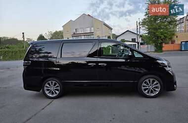 Мінівен Toyota Vellfire 2011 в 