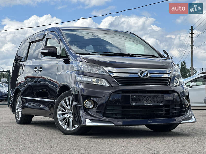 Toyota Vellfire 2014