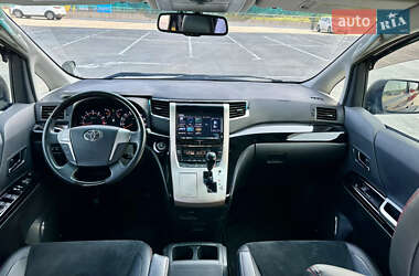 Минивэн Toyota Vellfire 2013 в 