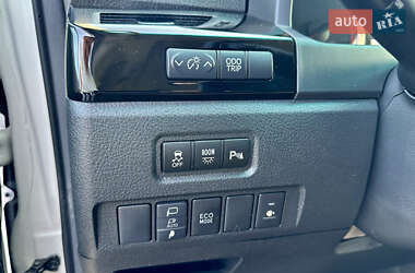 Мінівен Toyota Vellfire 2013 в 