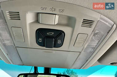 Мінівен Toyota Vellfire 2013 в 