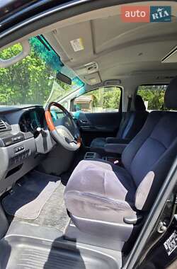 Минивэн Toyota Vellfire 2011 в 