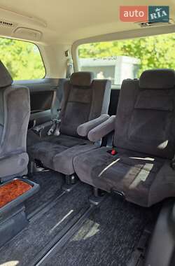 Минивэн Toyota Vellfire 2011 в 