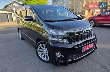 Минивэн Toyota Vellfire 2013 в 