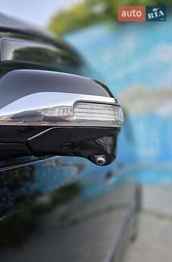 Минивэн Toyota Vellfire 2012 в 