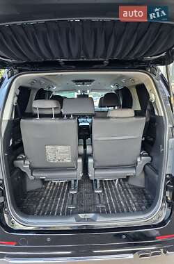 Минивэн Toyota Vellfire 2012 в 