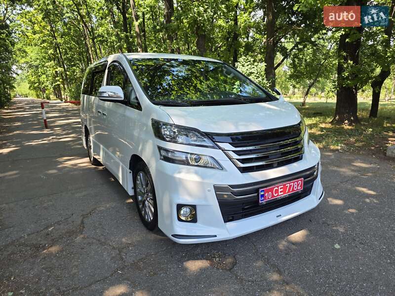 Мінівен Toyota Vellfire 2014 в Одесі