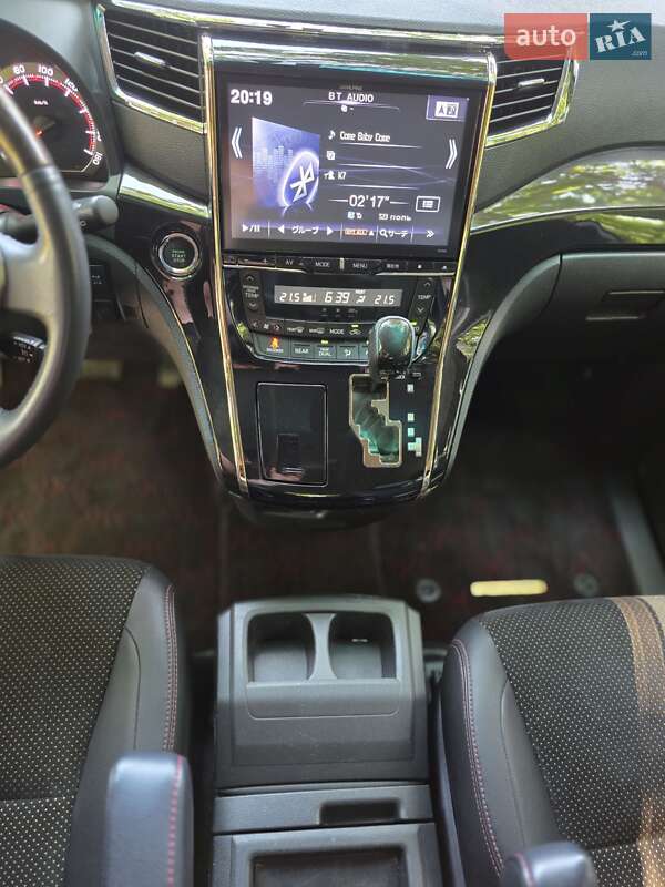 Мінівен Toyota Vellfire 2014 в Одесі