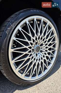 Минивэн Toyota Vellfire 2013 в 