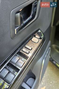Минивэн Toyota Vellfire 2013 в 
