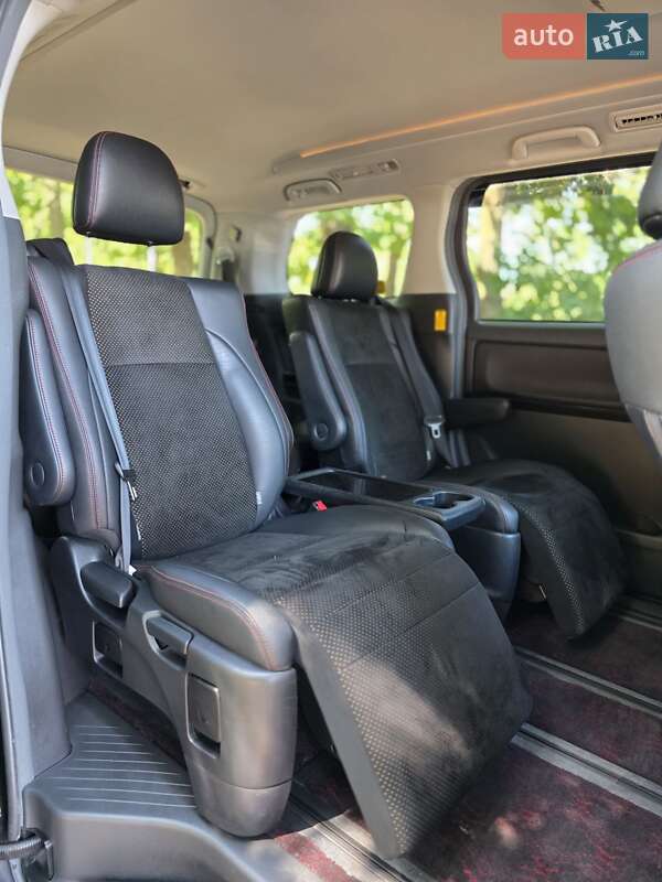 Минивэн Toyota Vellfire 2014 в Одессе