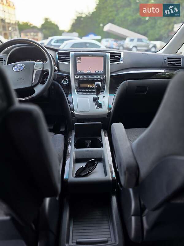 Минивэн Toyota Vellfire 2012 в Одессе