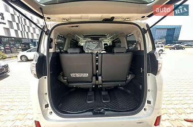 Минивэн Toyota Vellfire 2015 в 