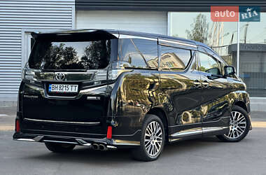 Минивэн Toyota Vellfire 2015 в 