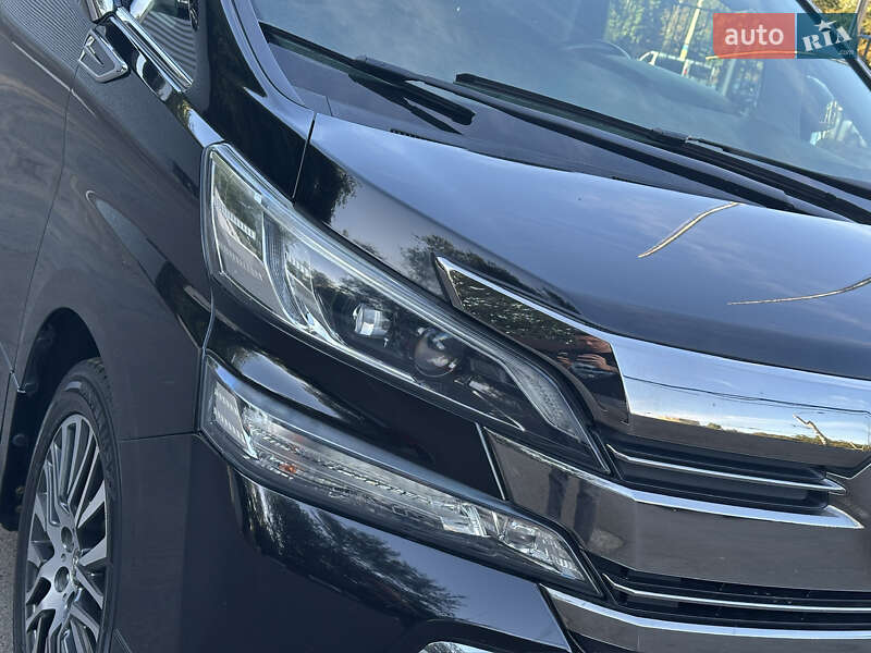 Мінівен Toyota Vellfire 2015 в Одесі