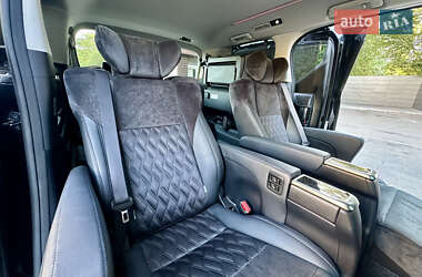 Минивэн Toyota Vellfire 2015 в 