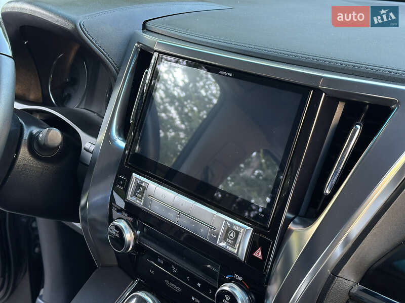 Мінівен Toyota Vellfire 2015 в Одесі