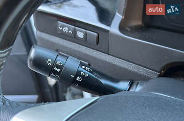 Минивэн Toyota Vellfire 2013 в 