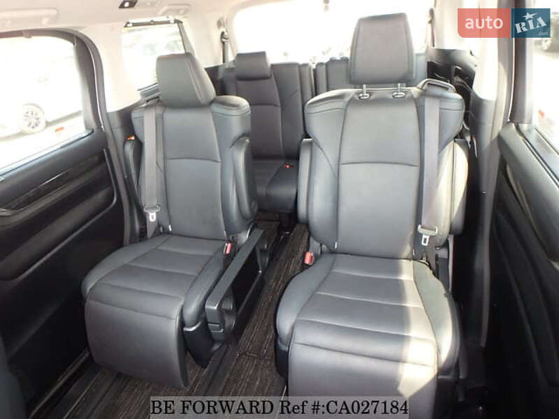 Минивэн Toyota Vellfire 2019 в Киеве