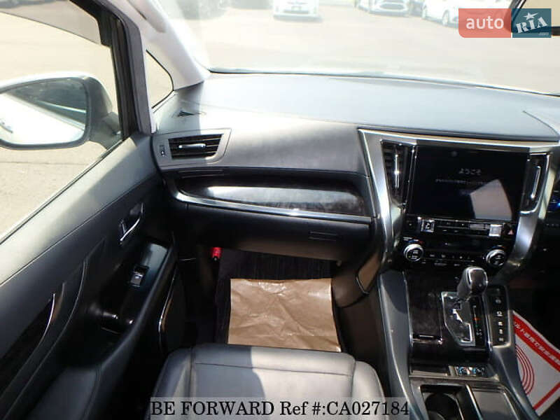 Минивэн Toyota Vellfire 2019 в Киеве