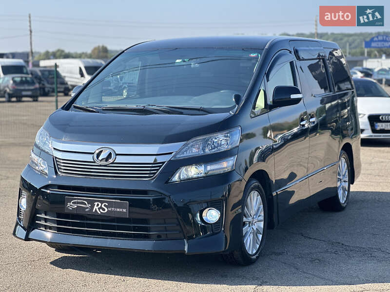 Мінівен Toyota Vellfire 2014 в Києві