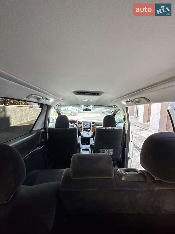 Минивэн Toyota Vellfire 2009 в Черновцах