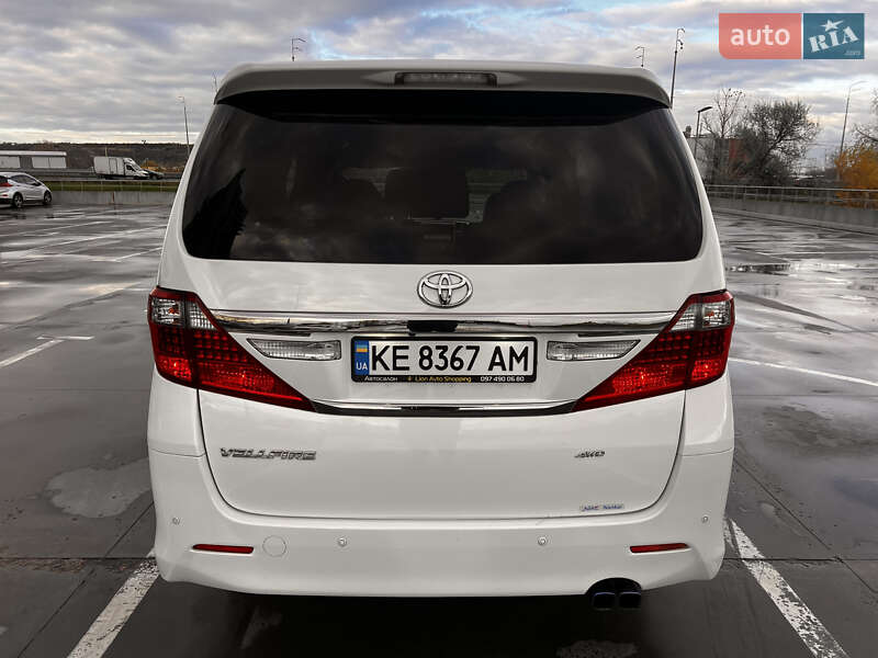 Минивэн Toyota Vellfire 2013 в Киеве