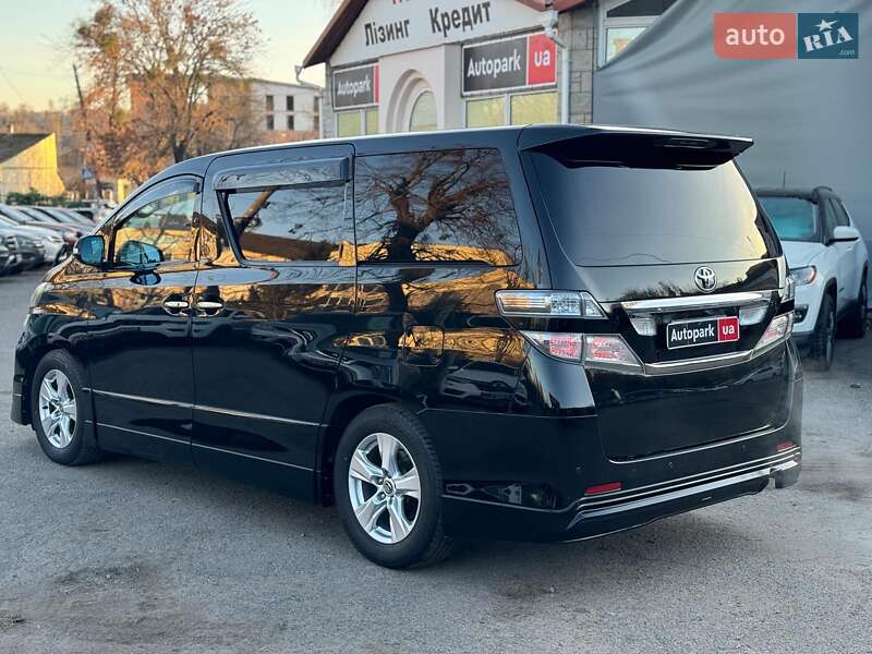 Минивэн Toyota Vellfire 2010 в Виннице