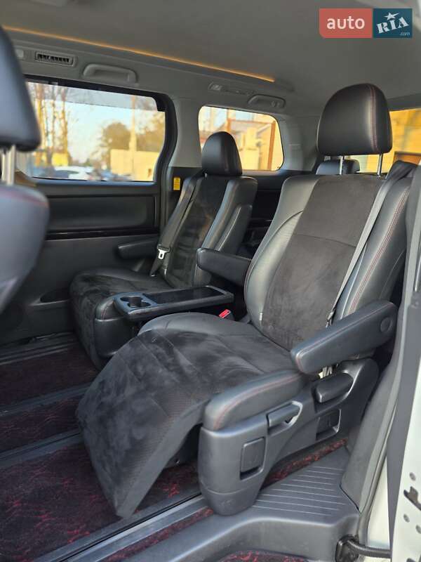 Минивэн Toyota Vellfire 2013 в Одессе