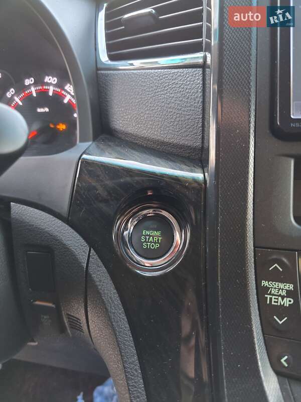 Минивэн Toyota Vellfire 2013 в Одессе