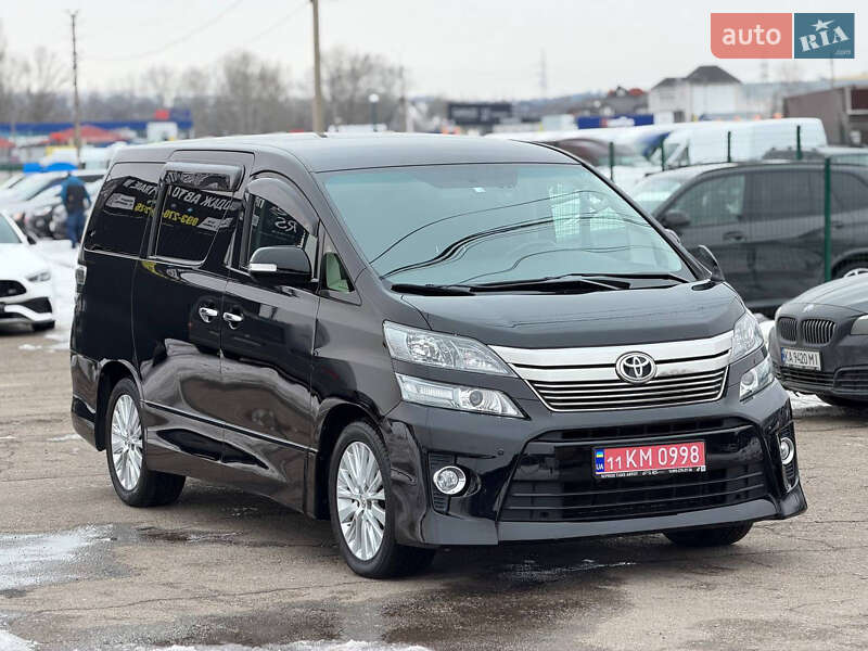 Минивэн Toyota Vellfire 2013 в Киеве