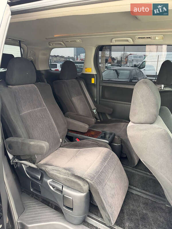 Минивэн Toyota Vellfire 2013 в Киеве