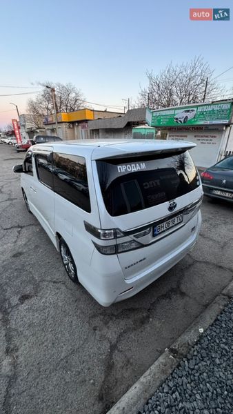 Минивэн Toyota Vellfire 2012 в Белгороде-Днестровском