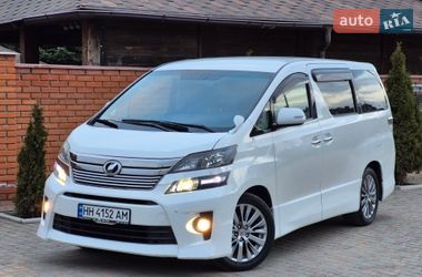 Мінівен Toyota Vellfire 2014 в Одесі