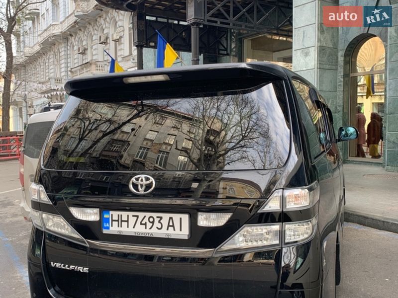 Минивэн Toyota Vellfire 2011 в Одессе