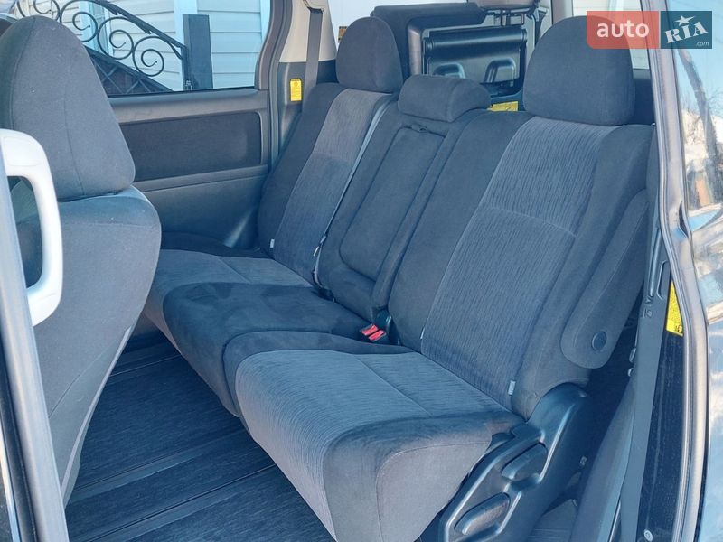 Минивэн Toyota Vellfire 2012 в Киеве фото 24 Минивэн Toyota Vellfire 2012 в Киеве