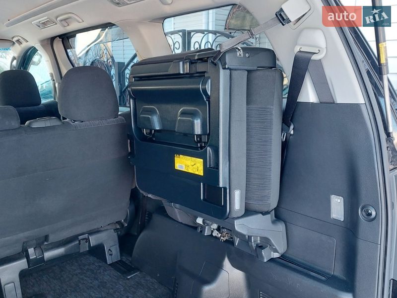 Минивэн Toyota Vellfire 2012 в Киеве фото 30 Минивэн Toyota Vellfire 2012 в Киеве