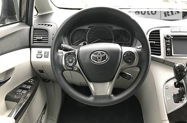 Позашляховик / Кросовер Toyota Venza 2014 в Херсоні